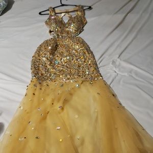 Prom dress